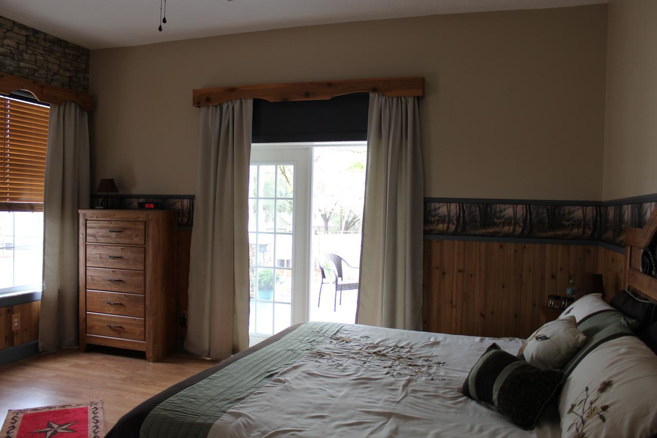 לינה וארוחת בוקר Floral City Rock Pointe Ranch מראה חיצוני תמונה