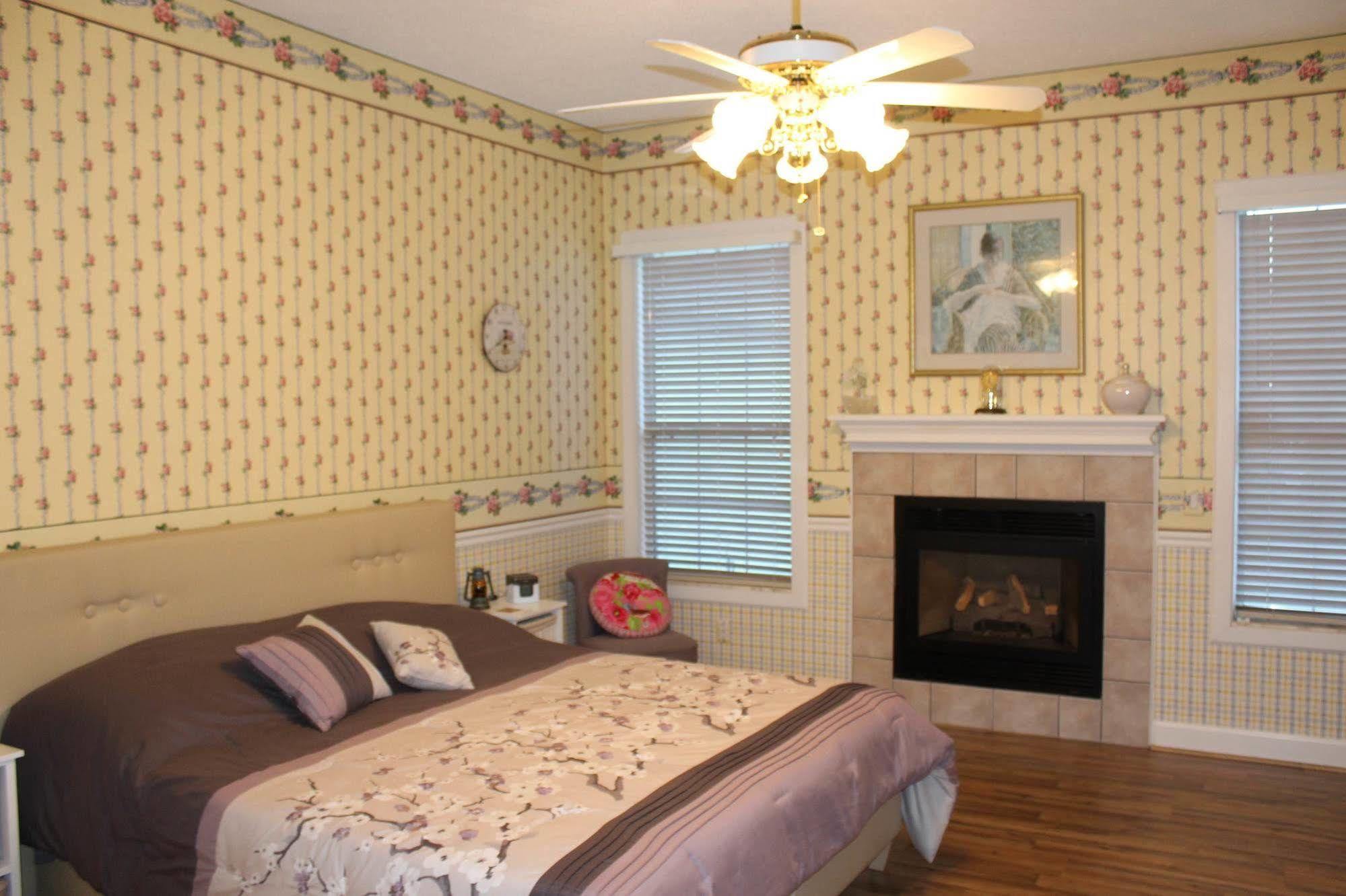 לינה וארוחת בוקר Floral City Rock Pointe Ranch מראה חיצוני תמונה